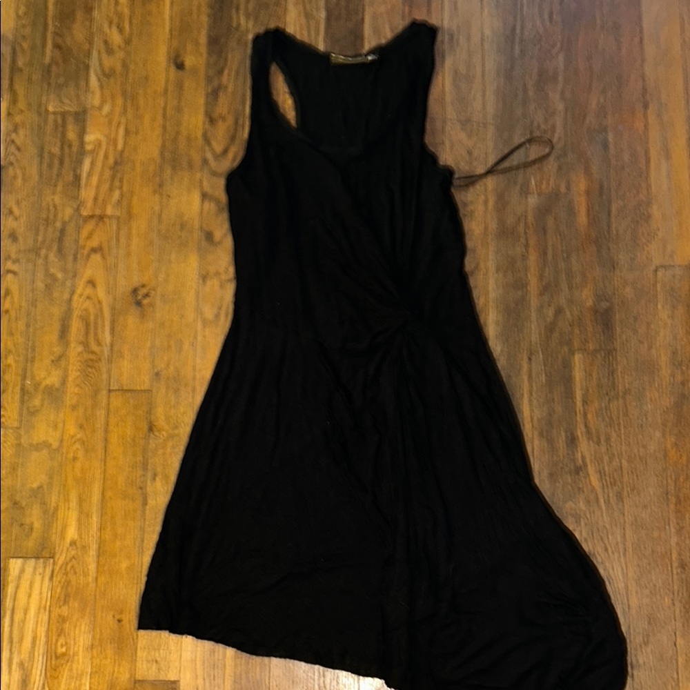 Black Sleeveless Dress